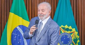 Presidente Lula expressou gratidão pelo trabalho desempenhado pelos ministérios durante o período e destacou os esforços realizados para impulsionar o país nas diversas áreas