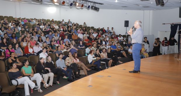 Profissionais de Saúde lotaram o Centro de Eventos de Barueri