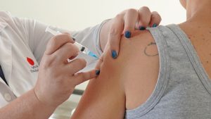 Vacinação da gripe é ampliada para todas as pessoas acima de seis meses de idade no município de Mogi Guaçu
