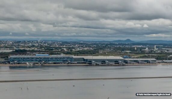 Aeroporto Salgado Filho, em Porto Alegre, tem uma nova previsão oficial de retomada de pousos e decolagens