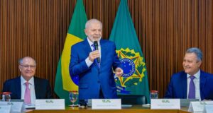 Presidente Lula durante a abertura da reunião ministerial no Palácio do Planalto: ações integradas. Foto: Ricardo Stuckert / PR