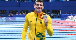 Maior medalhista paralímpico brasileiro em atividade aumenta coleção