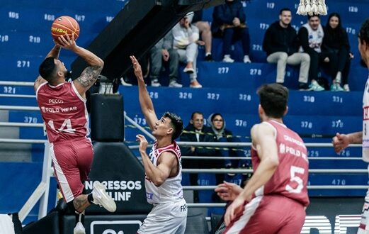 Arthur Pecos e Gui Pedra em ação pelo Basket Osasco contra o Sesi Franca.