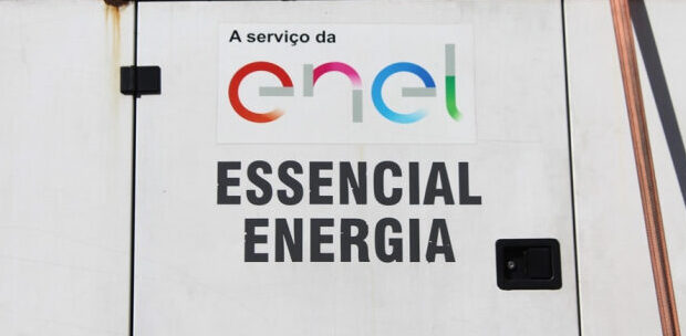 Enel argumenta que a infraestrutura elétrica no Brasil é predominantemente aérea e que o enterramento de cabos é para situaçõs específicas