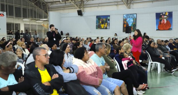 Reunião com moradores marcou o início do processo de Regularização Fundiária no Jardim Ana Cristina