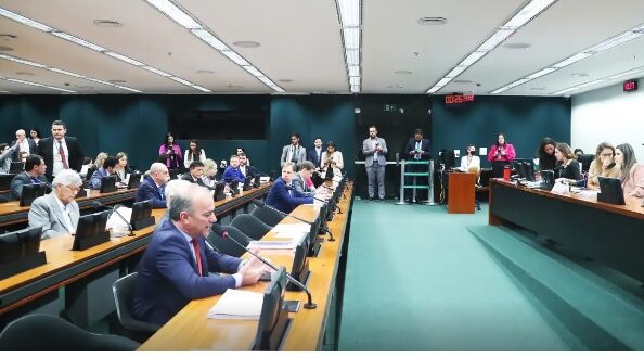 Proposta de Emenda à Constituição segue para comissão especial