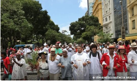 Material traz informação sobre a importância de defender a diversidade