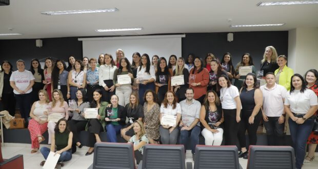 Barueri premia 18 empresas com o Selo Social Empresa Amiga da Mulher