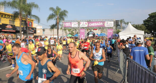 O percurso oferece duas opções: corrida com 8km e caminhada com 4 km