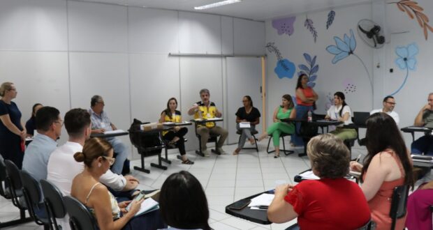 Secretaria de Saúde e Governo do Estado discutem estratégias de combate à dengue