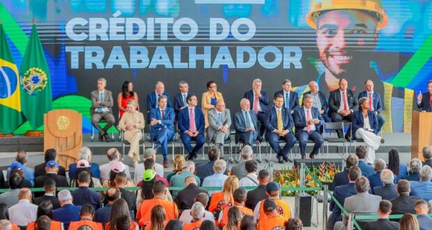 Quem tem carteira assinada, inclusive trabalhadores domésticos e rurais, além de MEIs, poderão contratar empréstimo com juros menores a partir do dia 21 de março.