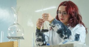 Mais de 2.500 estudantes do Ensino Médio já foram contratados como estagiários do BEEM
