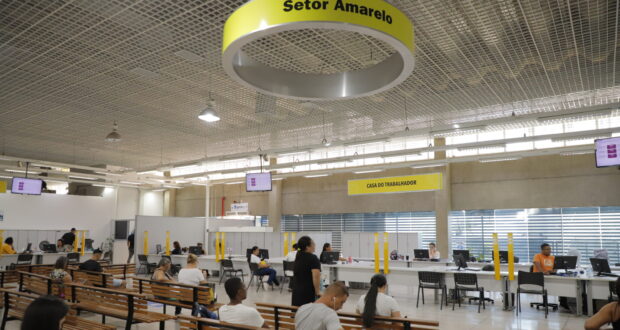 O salário oferecido para o cargo é de R$ 1.908,00, com vários benefícios inclusos