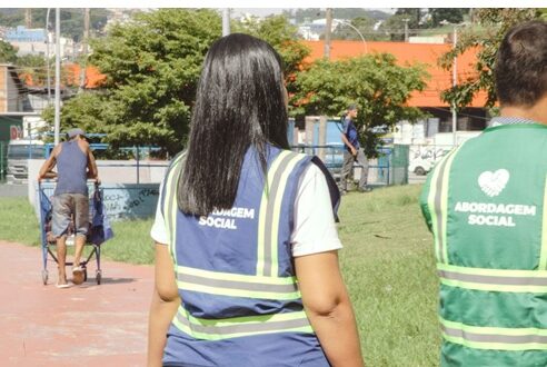 Cotia disponibiliza canal via WhatsApp para informar presença de pessoas em situação de rua e acionar apoio da SDSP.