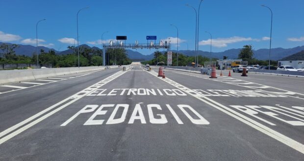 Governo de SP lança o site Siga Fácil, que orienta motoristas sobre o novo sistema de pedágio eletrônico com cobrança automática.