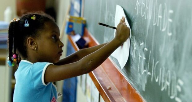 Participaram do estudo 2 milhões de alunos de 42 mil escolas, em 5.450 municípios.