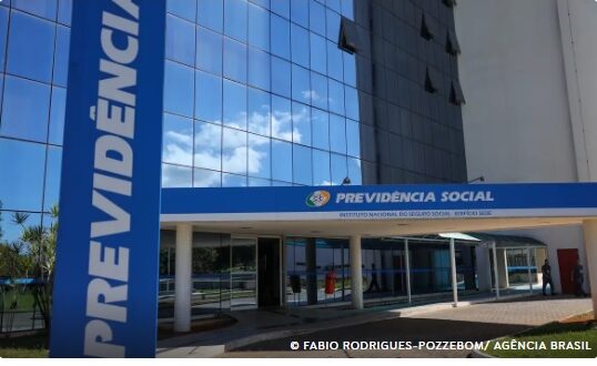 INSS: reembolso de desconto ilegal começa dia 24. Aposentados e pensionistas podem aderir a acordo a partir desta sexta