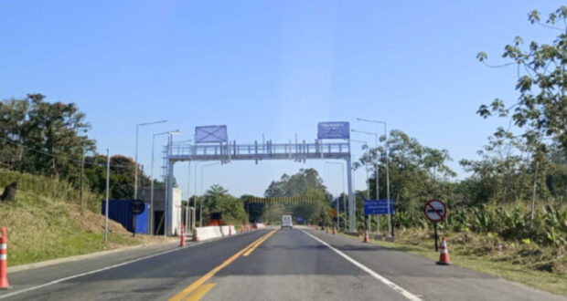 Parlamentares da base do governo de SP criticam implantação de novos pedágios e reajustes nas tarifas das rodovias concedidas.