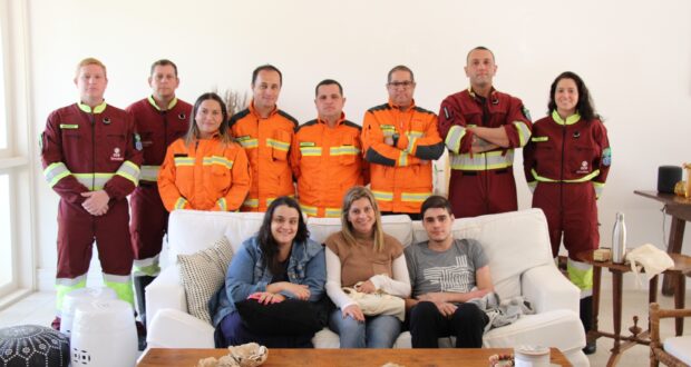 No 1º dia da Sorocabana, jovem de 21 anos sobrevive após capotar carro na Castello Branco; resgate considera caso milagroso.