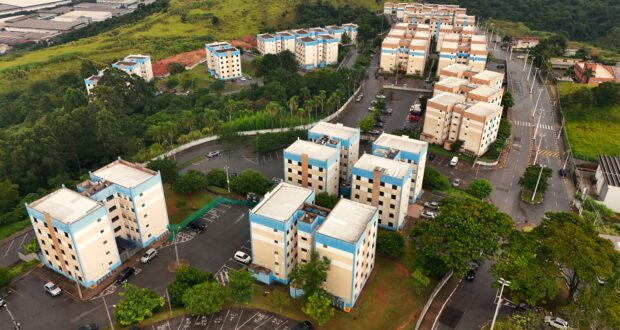 Sehab de Barueri alerta a população para não cair em golpes e evitar negociações falsas de imóveis em nome da Prefeitura.