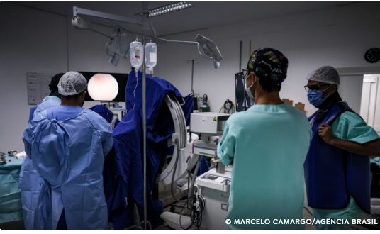Novo censo vai mapear os profissionais que atuam direta e indiretamente no Sistema Único de Saúde (SUS) em todo o país.