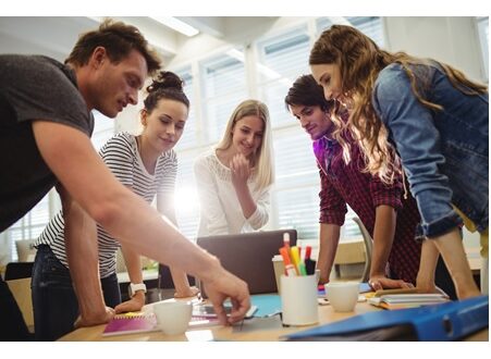 Osasco recebe o Ideathon em 30/08 na SETIDE, evento gratuito que incentiva cultura empreendedora e networking.