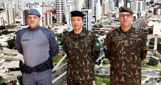 Câmara de Osasco realiza 209ª edição do Programa Nossa História em homenagem ao Dia do Soldado, comemorado em 25 de agosto.