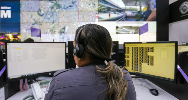 Parceria do Governo de SP com a 99 garante transporte gratuito a mulheres vítimas de violência, com 205 viagens até julho deste ano.