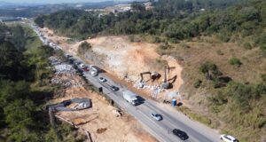 Desmonte de rochas na SPA-053/280 nos dias 5 e 7/08 provocará bloqueio total da pista norte, informa a concessionária ViaOeste.