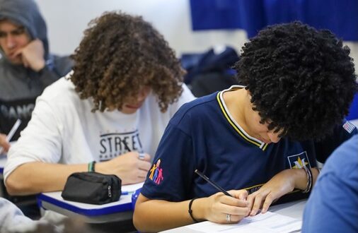 Tribunal de Justiça de SP garante retomada do programa de escolas cívico-militares após decisão favorável à Seduc-SP sobre edital de seleção.