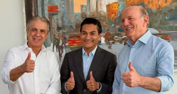 Wilson Zuffa, presidente da Câmara de Barueri, se reúne com Marcos Pereira para discutir projetos e investimentos na cidade.