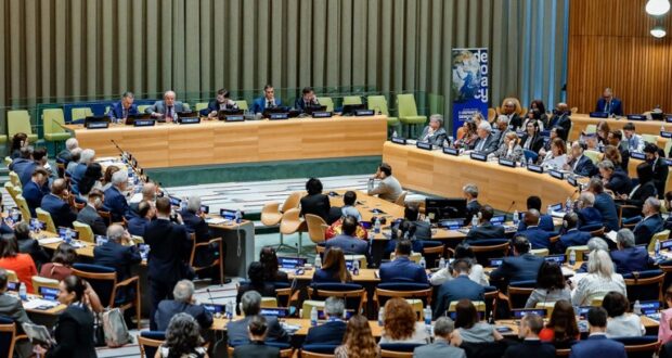 Presidente Lula debate democracia e combate a extremismos na ONU, durante a 80ª Assembleia Geral, em encontro com líderes globais.