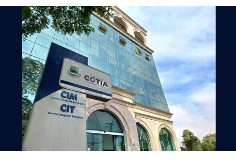 Prefeitura de Cotia abre adesão ao PREFIS 2025 até 28/11, com anistia de juros e multas de até 100% para débitos vencidos até 2024.