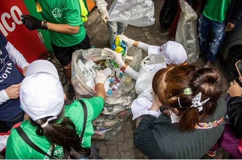 Prefeitura de Cotia confirma participação no Dia Mundial da Limpeza promovendo conscientização sobre descarte correto e sustentabilidade.