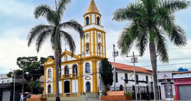 No dia 8/09, Cotia terá feriado municipal com missas, procissão, quermesse e programação cultural em homenagem à Padroeira.