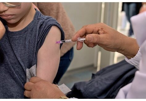Cotia promove repescagem da vacina contra HPV para jovens de 15 a 19 anos que não receberam a imunização na idade indicada.
