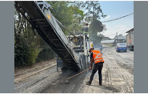 Prefeitura de Cotia inicia obras do Asfaltaço com fresagem e melhorias na Vila Jovina, Jardim Lina, Jardim Pioneira e Granja Clotilde.
