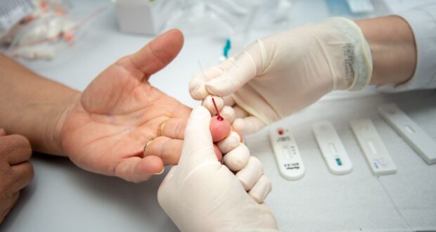 Prefeitura de Osasco realiza em setembro a campanha “Sífilis Não #TesteTrateCure”, focada na prevenção e diagnóstico precoce.