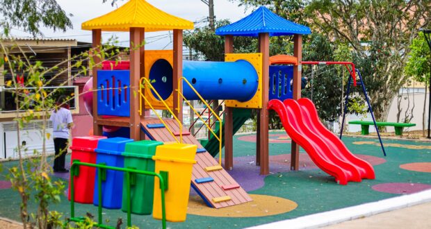 Prefeito Gerson Pessoa entrega revitalização da Praça do Jardim Conceição em Osasco com lazer, esportes e novo paisagismo.