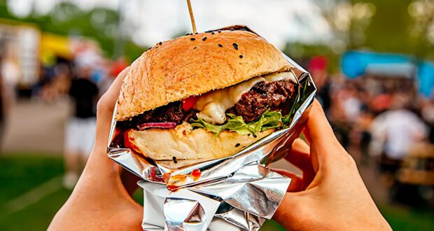 1º Festival Gastronômico de Rua de São Roque com sabores, cultura e diversão gratuitos.