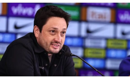 Arthur Elias convoca 23 jogadoras para os amistosos da seleção feminina contra Inglaterra e Itália, em preparação para a Copa do Mundo de 2027.