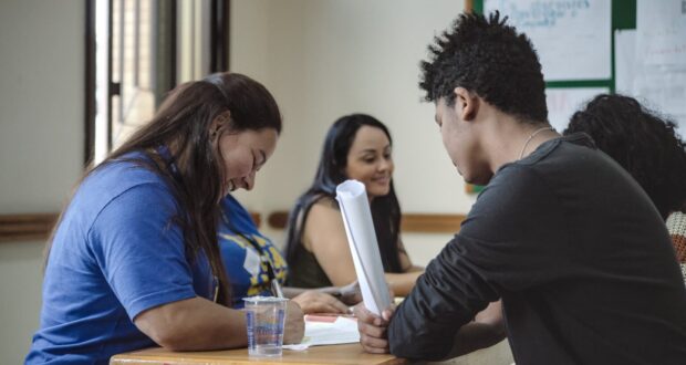 Prefeitura de Cotia e Mercado Livre promovem Mutirão do Emprego com 750 vagas de Auxiliar de Logística neste sábado (1º).