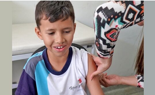 Mogi Guaçu inicia a Campanha Nacional de Multivacinação 2025 para atualizar a caderneta de crianças e adolescentes até 14 anos.