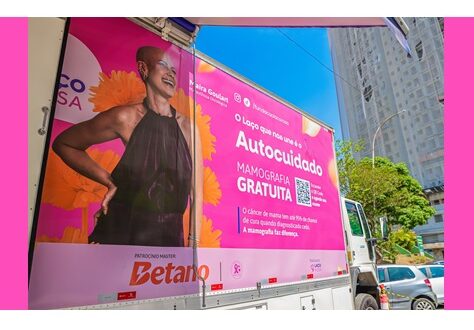 A Prefeitura de Osasco promove ação de saúde com a Carreta “Laço Rosa”, oferecendo 160 mamografias gratuitas pelo SUS.