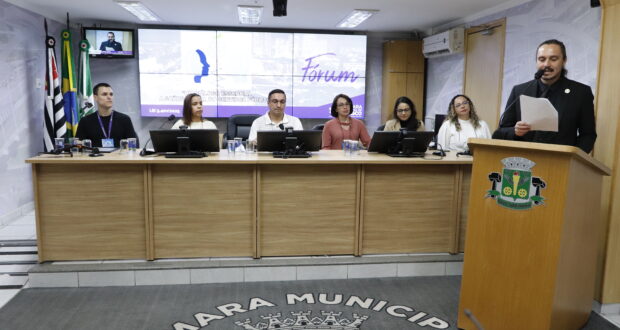 A Câmara de Osasco abriu a 1ª Semana da Saúde Mental do Servidor, com palestras e ações em diversos órgãos públicos.