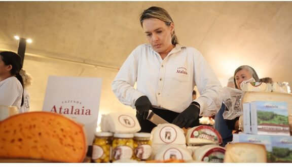 Governo de SP apresenta as Rotas do Queijo, projeto que une turismo rural, gastronomia e cultura em oito trajetos.