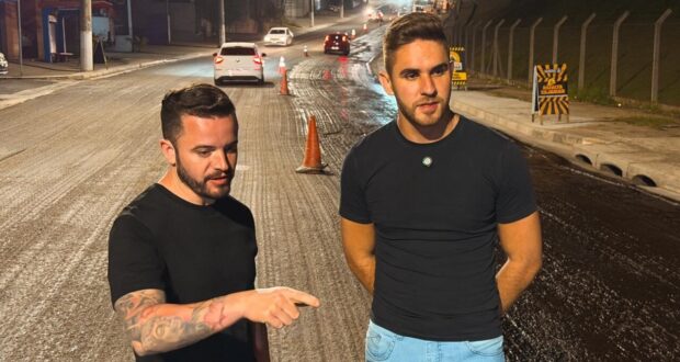 Kauan acompanha início das obras na Av. Tenente Marques, no Polvilho. A ação integra o programa Asfalta Cajamar de modernização viária.